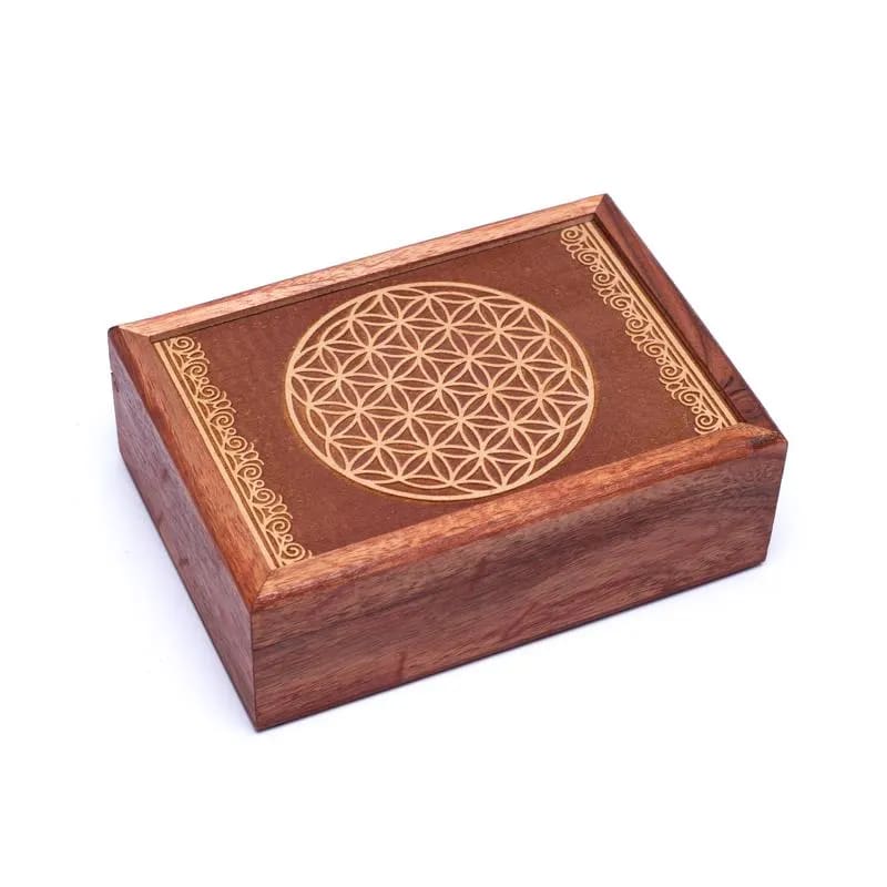 Tarotkistchen geschnitzt, Blume des Lebens - 17.5x13x6.5 cm Tarotkistchen geschnitzt, Blume des Lebens - 17.5x13x6.5 cm