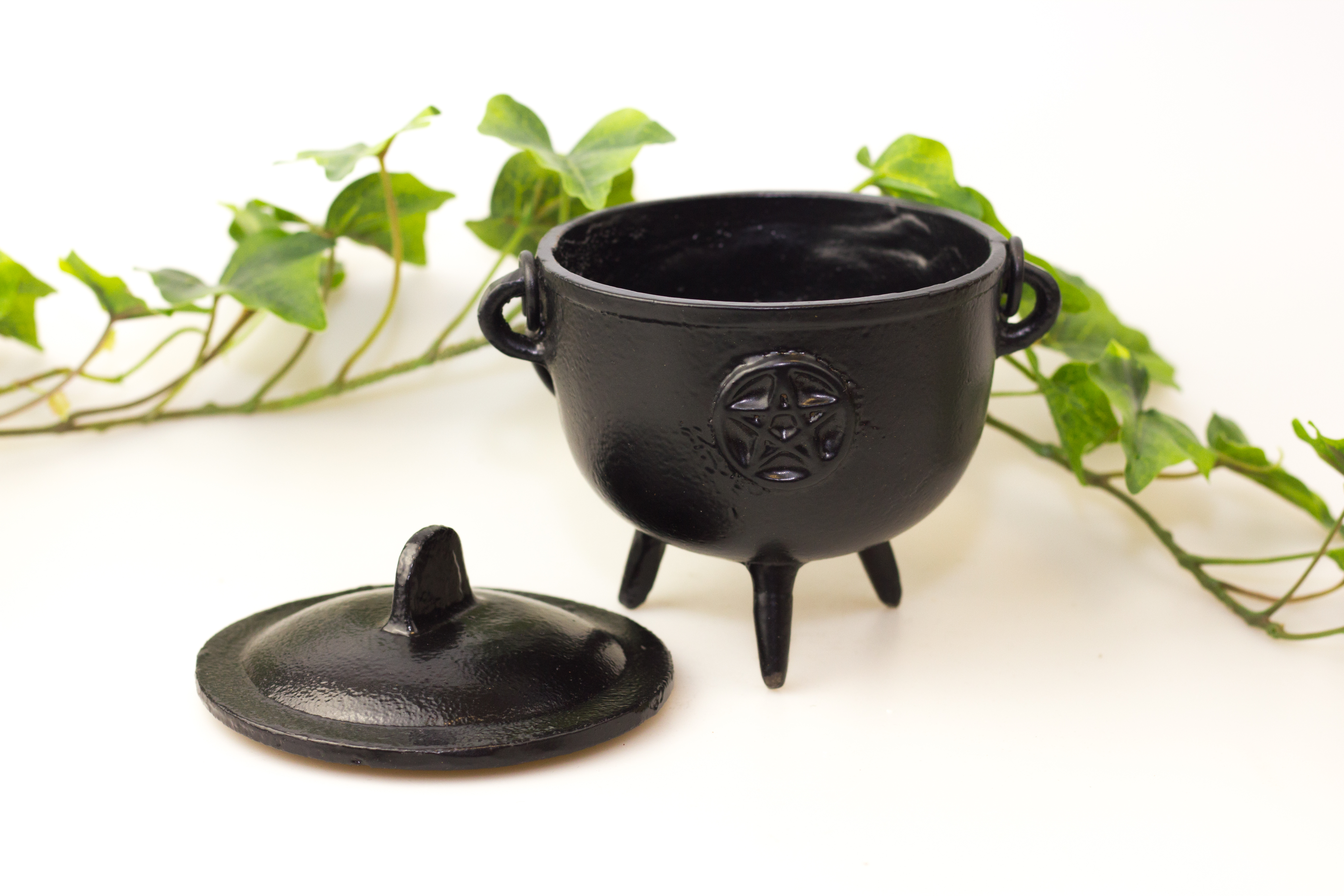 Cauldron (Hexenkessel) Pentagramm - 1080 g, 12x9.5 cm Cauldron (Hexenkessel) Pentagramm - 1080 g, 12x9.5 cm