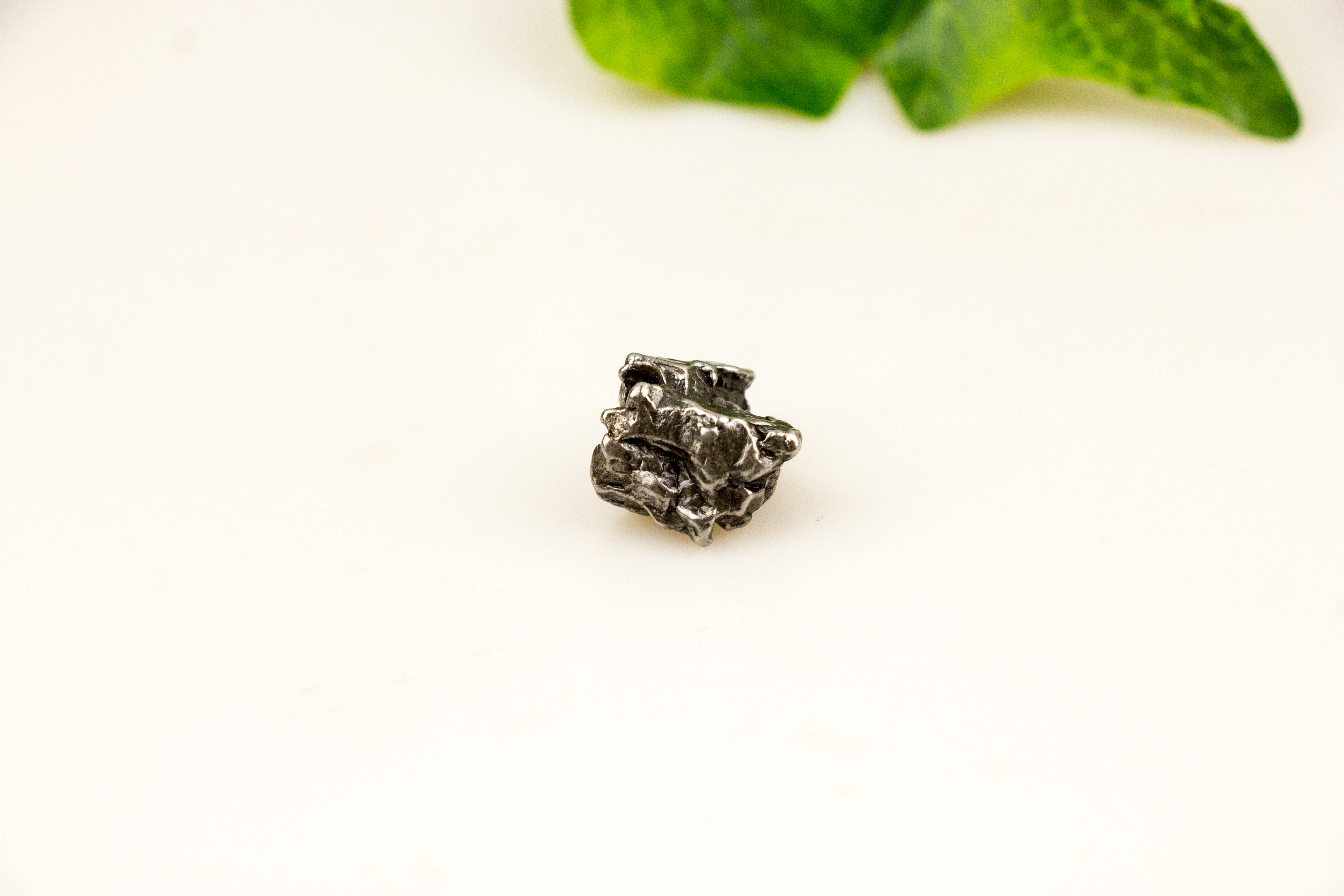 Meteorit mittel, ca. 10 - 12,5 gramm, mit Zertifikatkarte